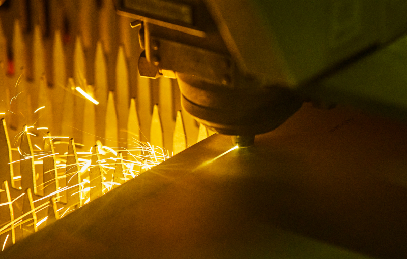 1 元板よりレーザー中抜き